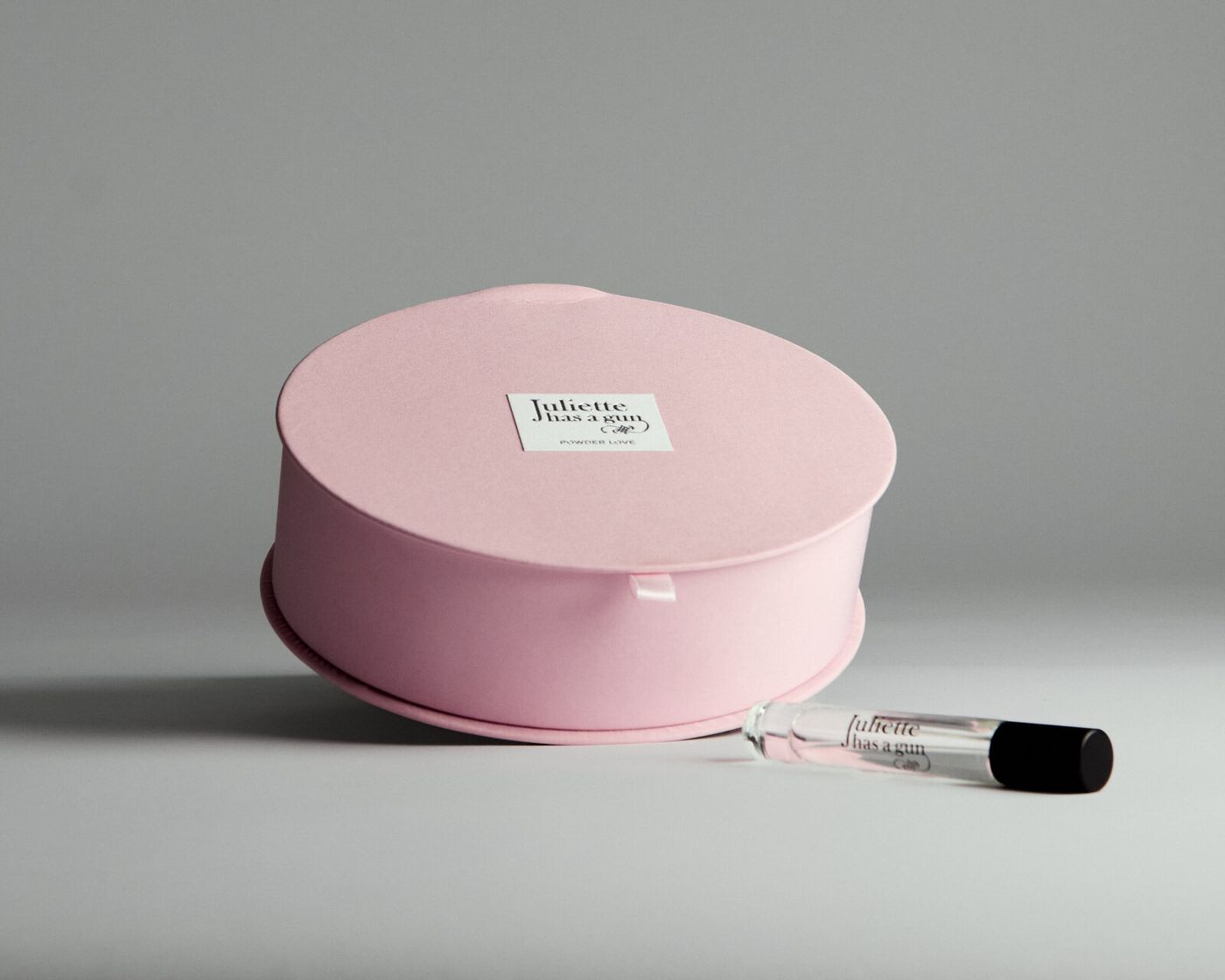 Boîte à chapeau rose