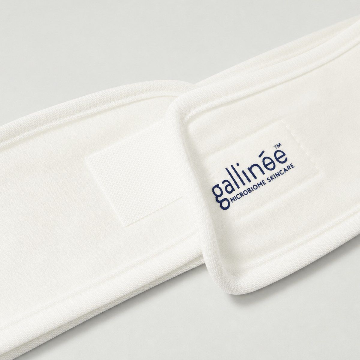 Gallinée, Bandeau